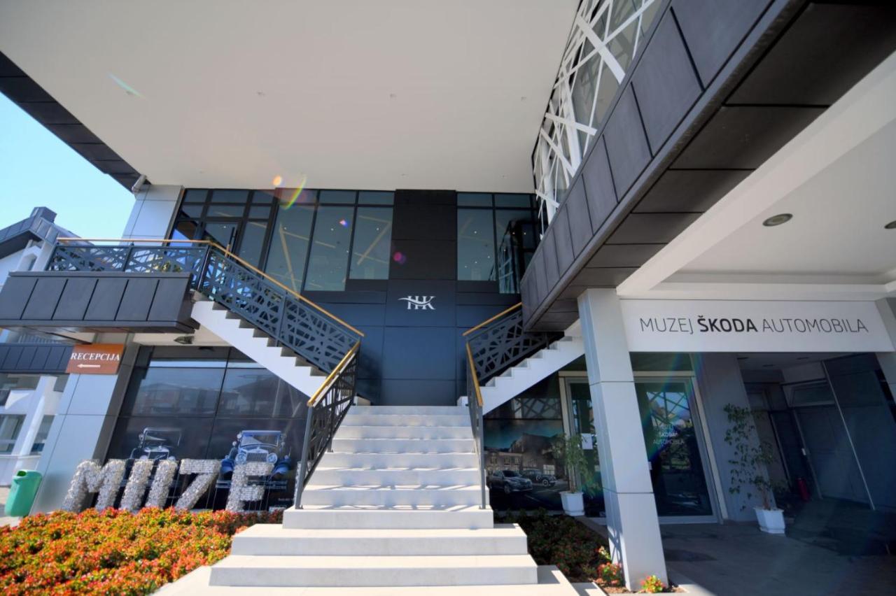 Hotel Kole Cacak Bagian luar foto