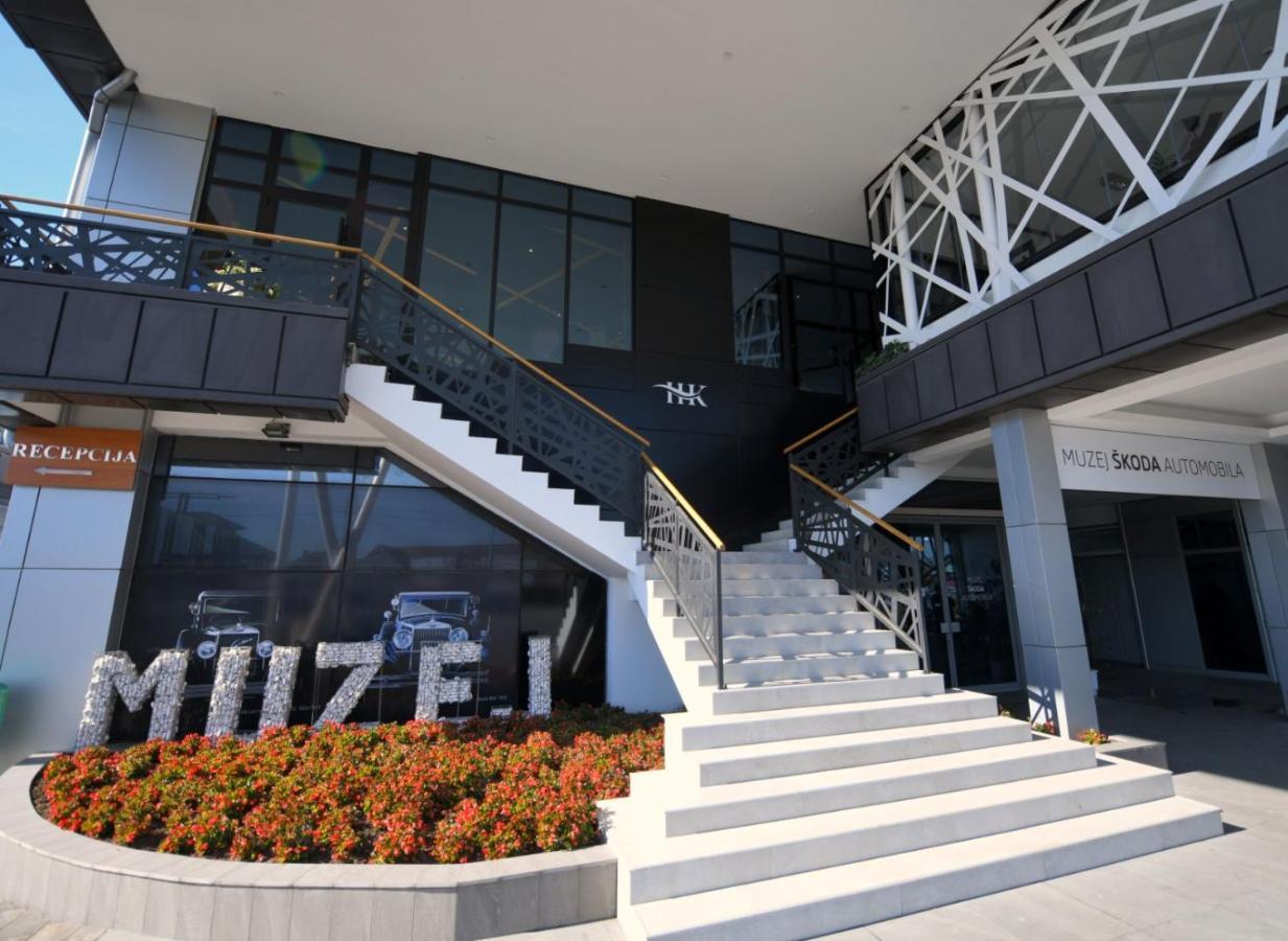 Hotel Kole Cacak Bagian luar foto