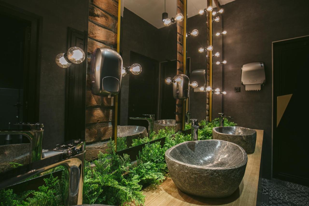 Hotel Kole Cacak Bagian luar foto