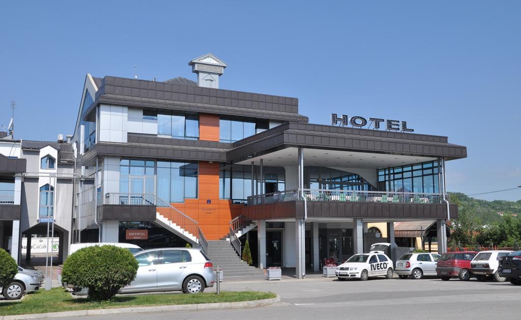 Hotel Kole Cacak Bagian luar foto